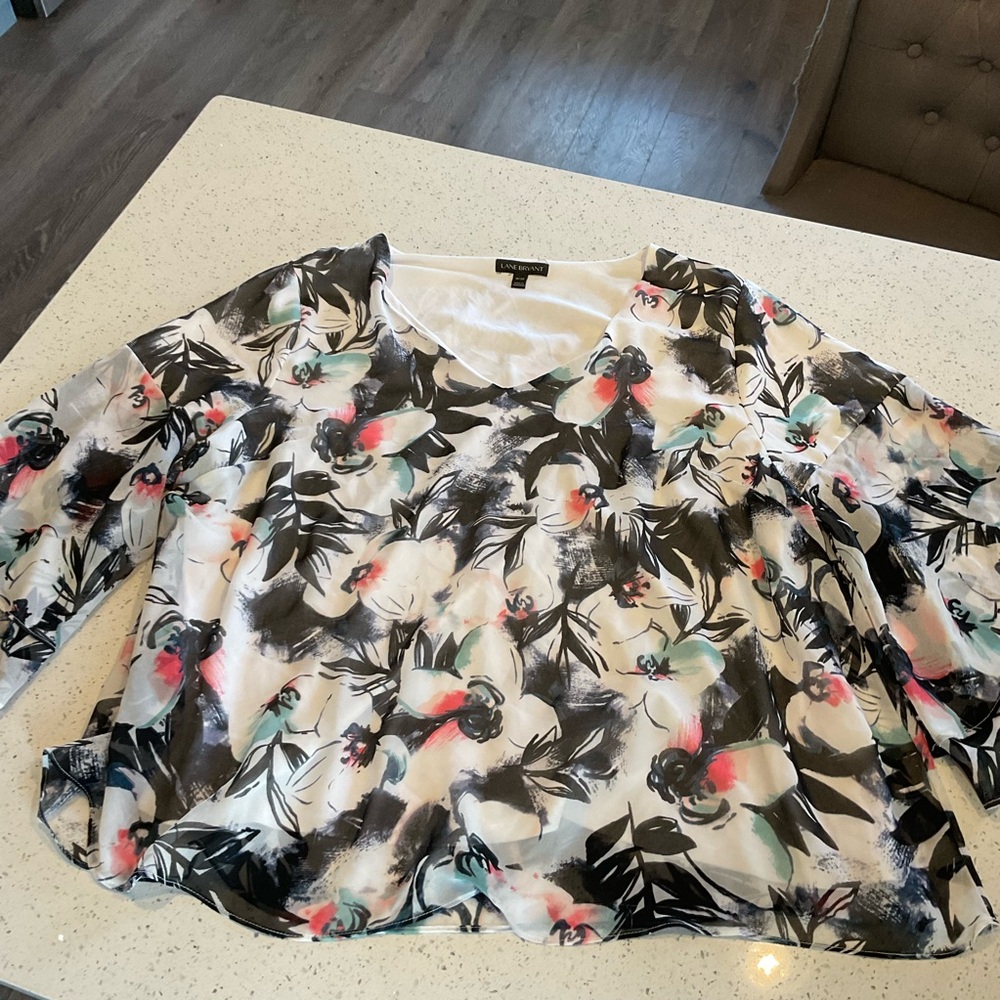 Lane Bryant. Flutter sleeve top